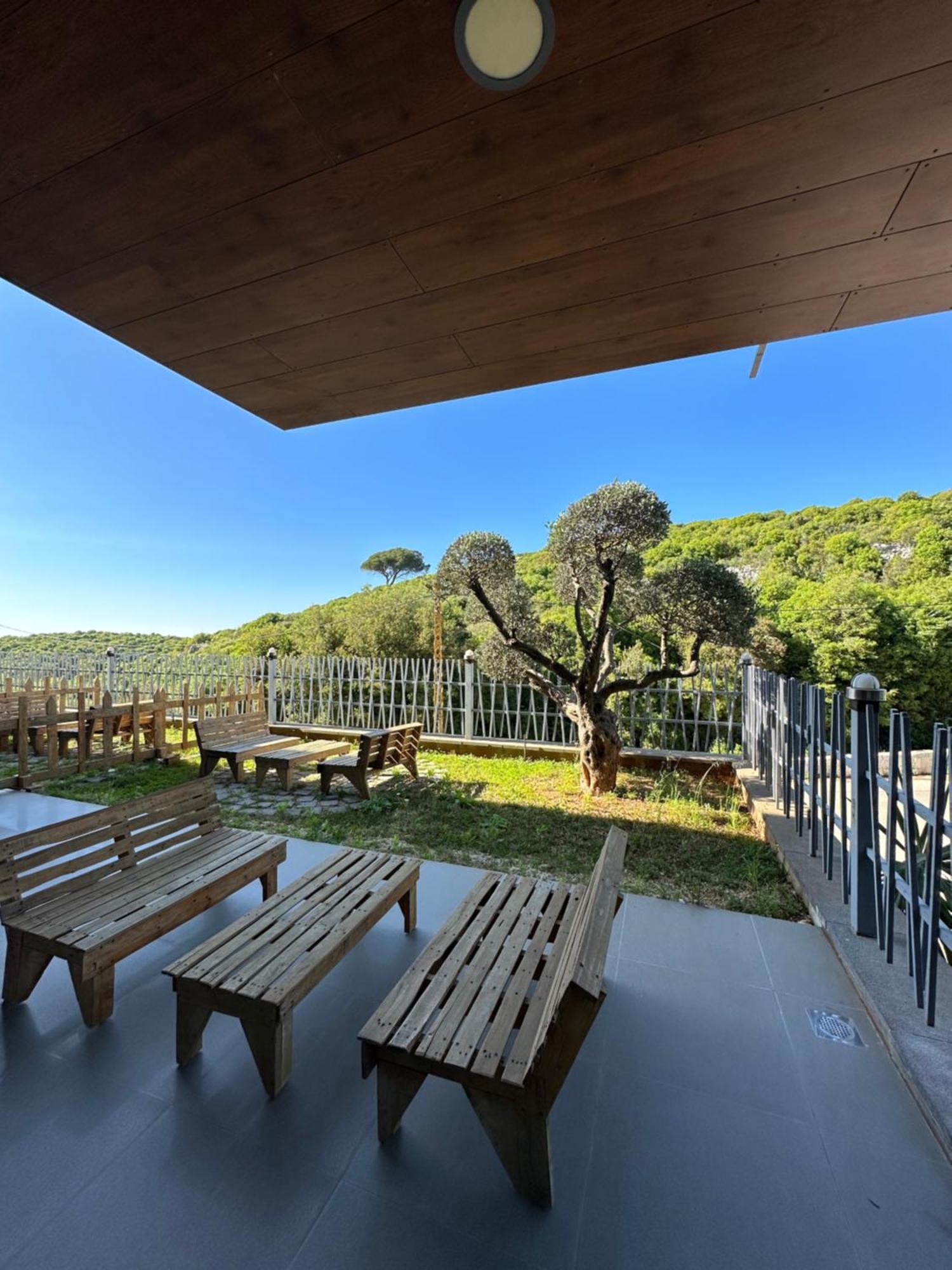 Grey Escape Apartments Qalhat 外观 照片