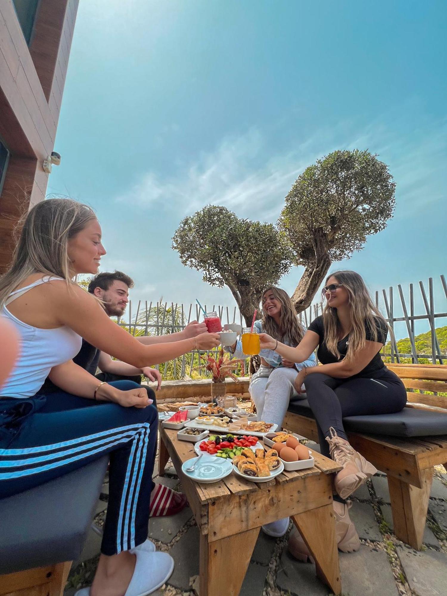 Grey Escape Apartments Qalhat 外观 照片